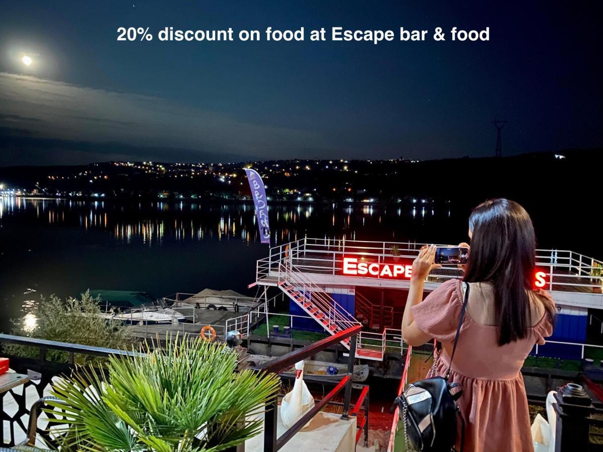 Escape Pensiune Bechet Bagian luar foto